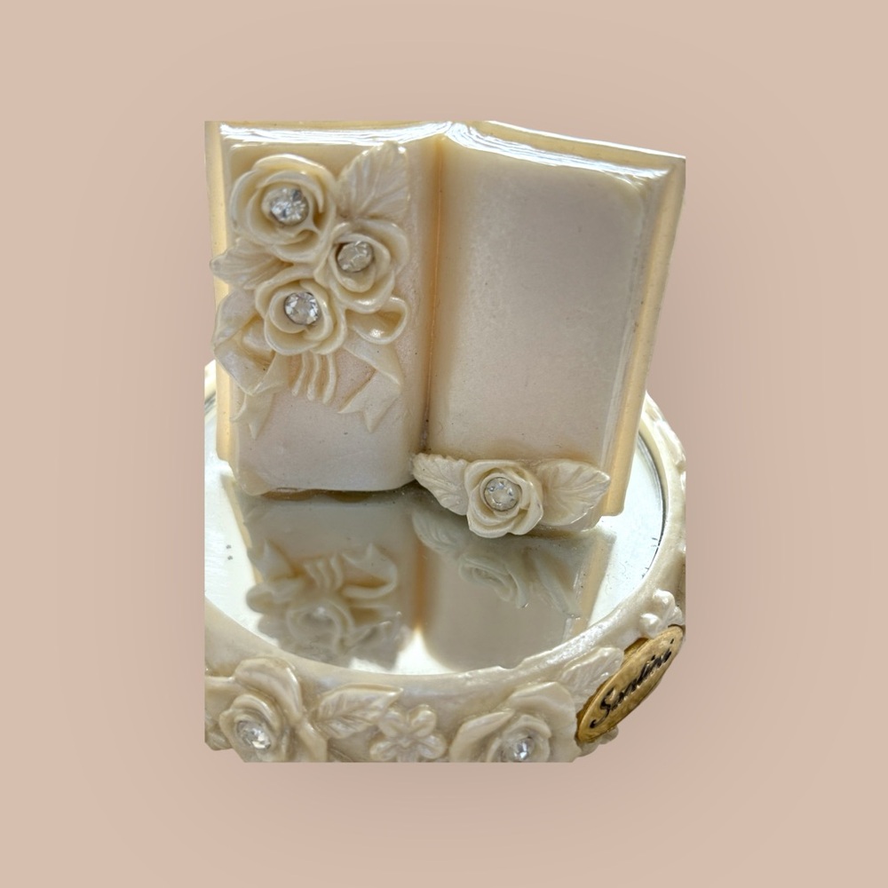 Santini Figurine Open Book on a Mirrored Stand Decor Cream Color